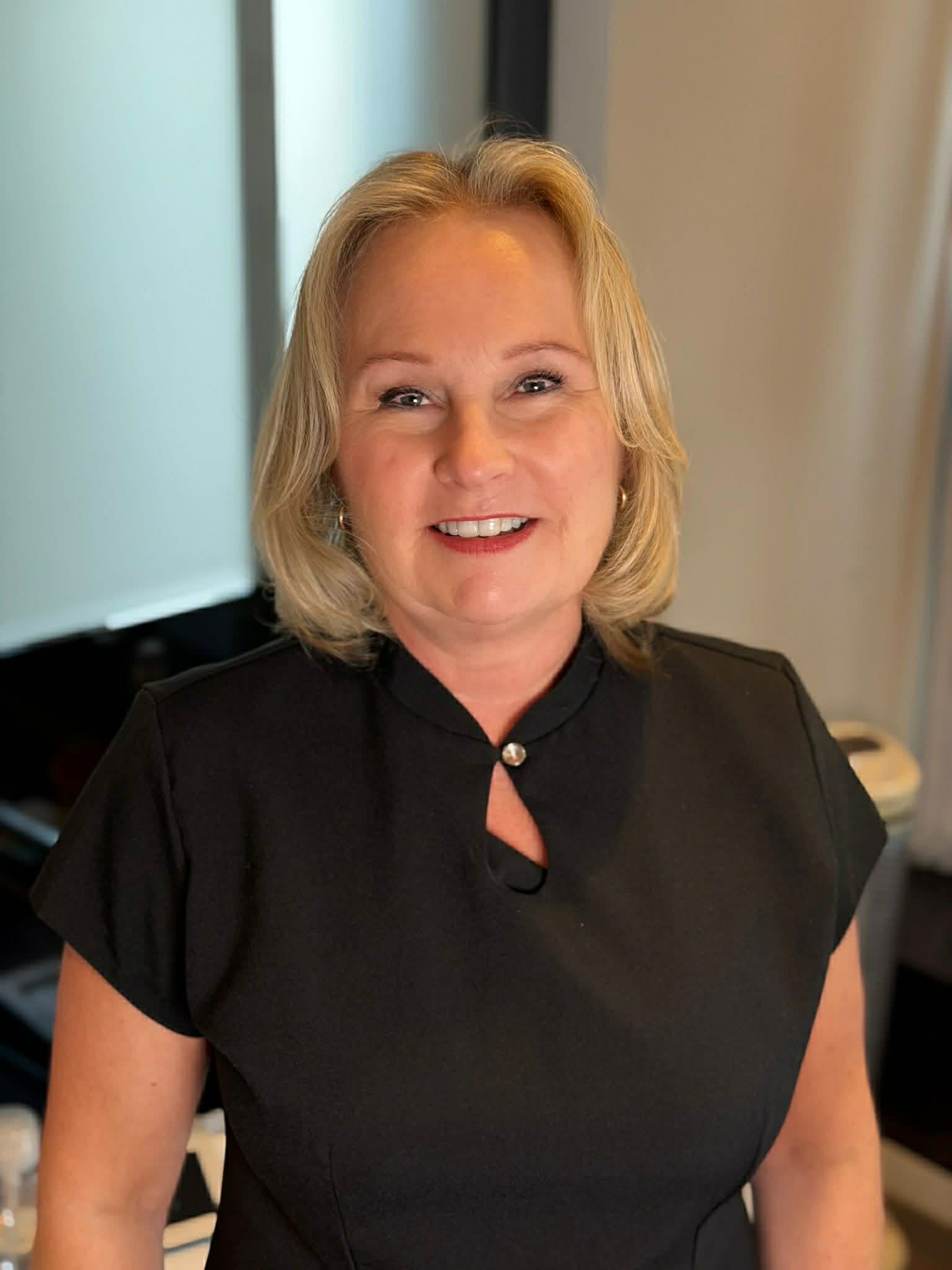 Ellen Marthinsen, pigmentør og innehaver av EMakeup i Larvik